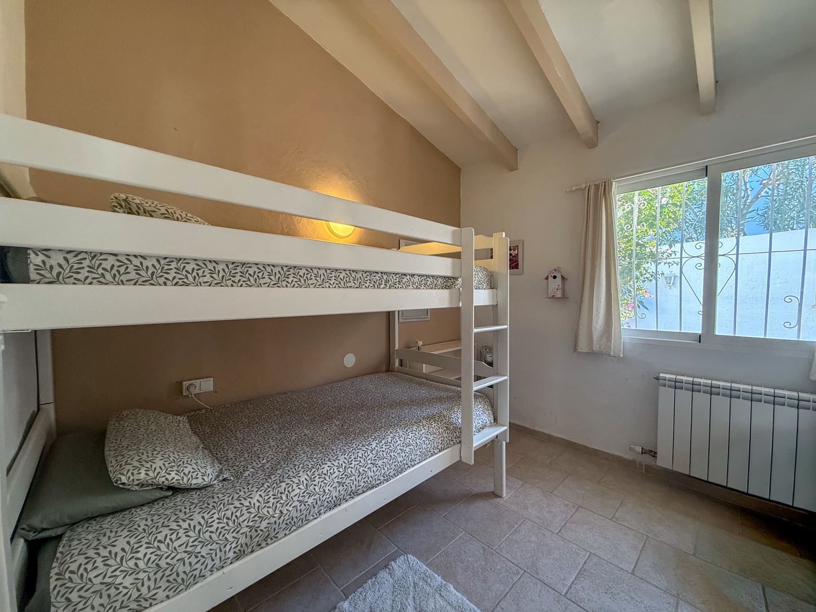 Chalet de 3 habitaciones en Dénia en venta con piscina - 475.000 € (Ref: 9625383)