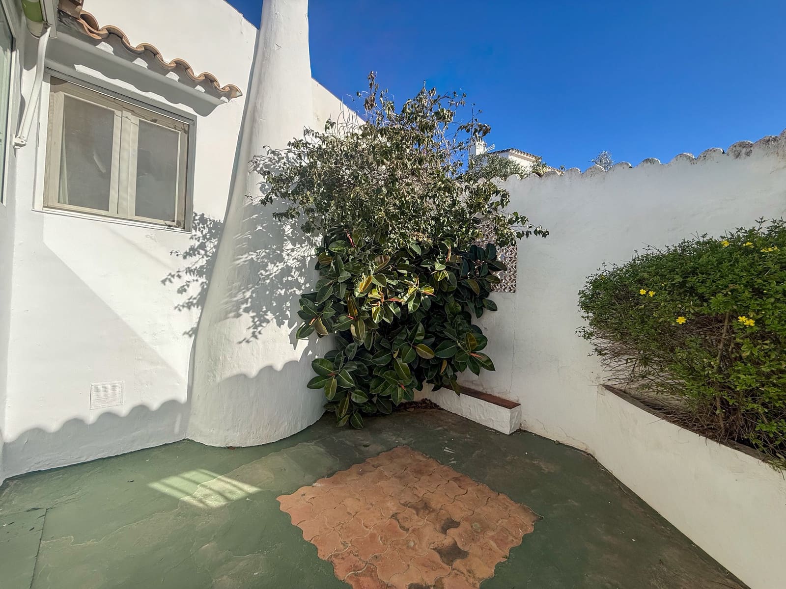 Chalet de 3 habitaciones en Dénia en venta con piscina - 475.000 € (Ref: 9625383)