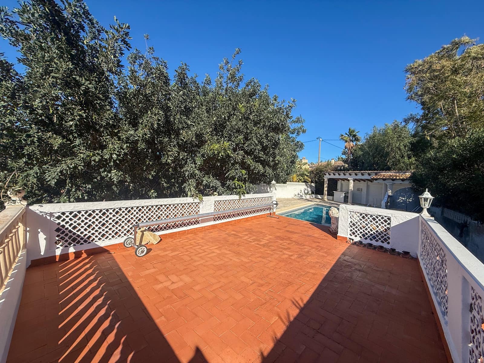 Chalet de 3 habitaciones en Dénia en venta con piscina - 475.000 € (Ref: 9625383)