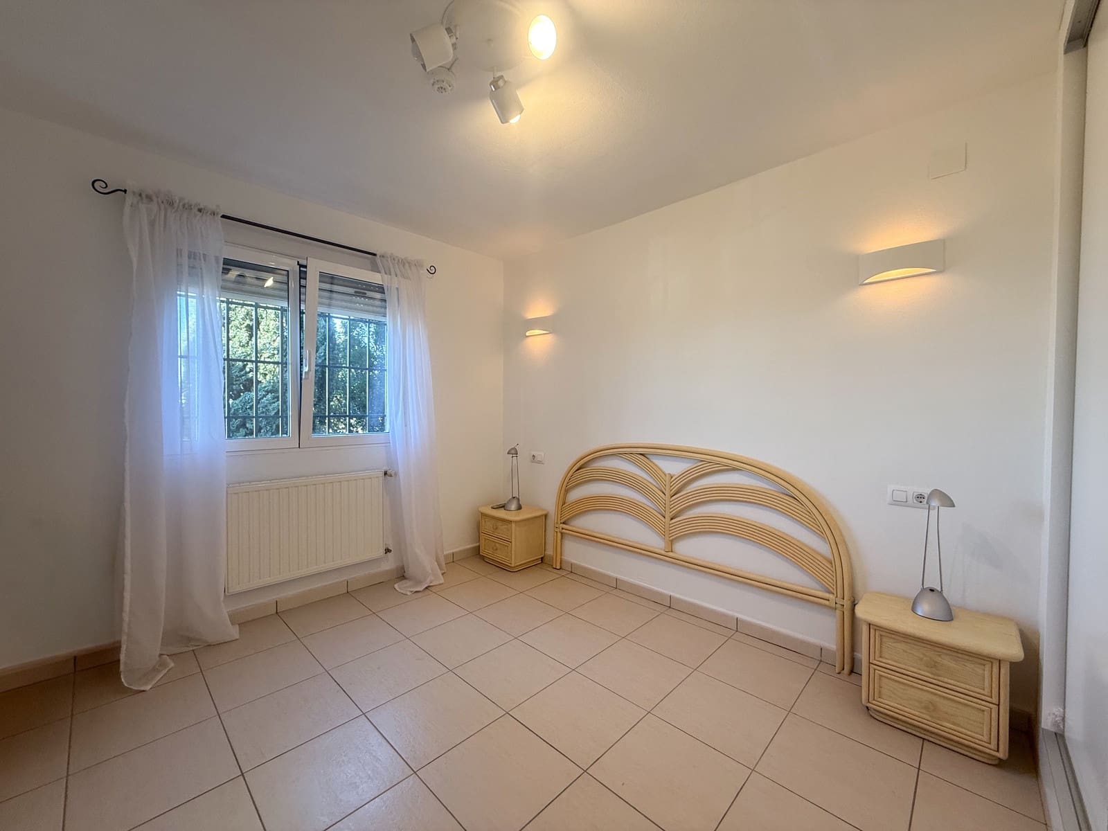 4 sypialnia Willa na sprzedaż w Monte Pego z basenem - 560 000 € (Ref: 9637210)