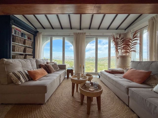 3 slaapkamer Villa te koop in Pedreguer met zwembad - € 479.000 (Ref: 9644592)