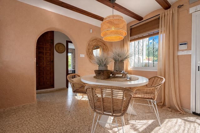 3 soveværelse Villa til salg i Monte Pedreguer, Pedreguer med swimmingpool - € 479.000 (Ref: 9644592)