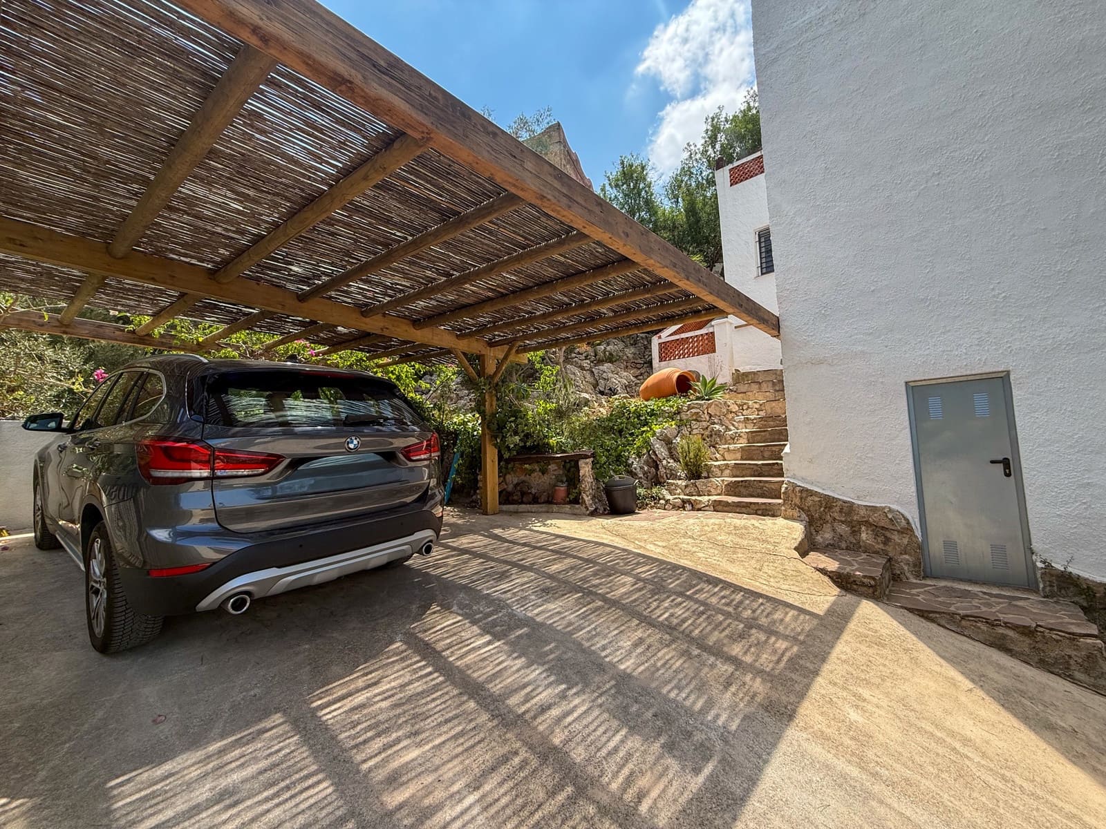 3 bedroom Villa for sale in Pedreguer with pool - € 465,000 (Ref: 9644592)