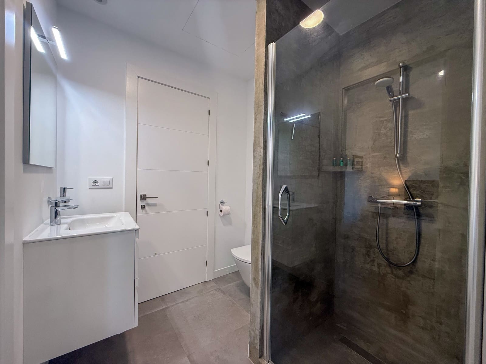 Chalet de 3 habitaciones en Tormos en venta con piscina - 825.000 € (Ref: 9644593)