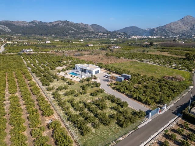 Chalet de 3 habitaciones en Tormos en venta con piscina - 825.000 € (Ref: 9644593)