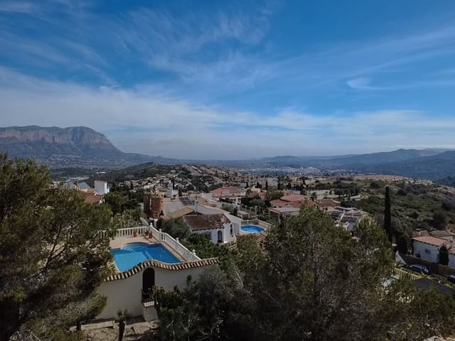 Chalet de 3 habitaciones en Pedreguer en venta con piscina - 395.000 € (Ref: 9658430)