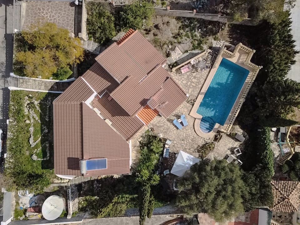 Chalet de 3 habitaciones en Pedreguer en venta con piscina - 395.000 € (Ref: 9658430)