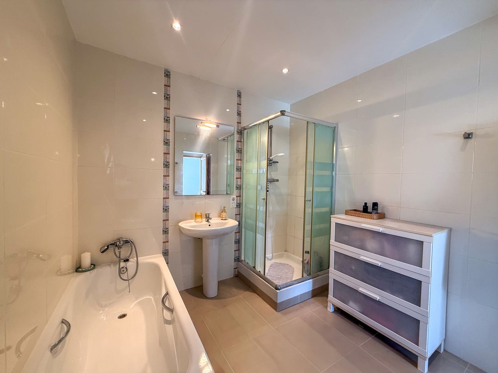 Chalet de 3 habitaciones en Pedreguer en venta con piscina - 395.000 € (Ref: 9658430)