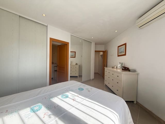 Chalet de 3 habitaciones en Pedreguer en venta con piscina - 395.000 € (Ref: 9658430)