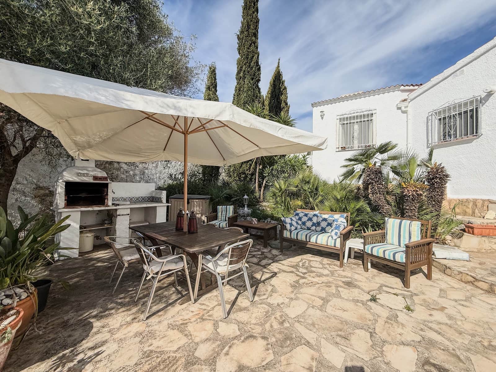 Chalet de 3 habitaciones en Pedreguer en venta con piscina - 395.000 € (Ref: 9658430)