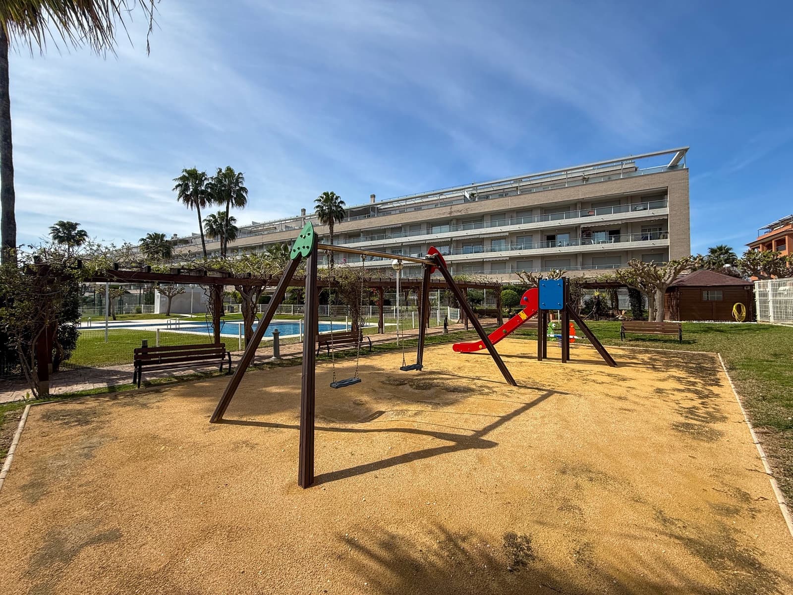 2 makuuhuone Huoneisto myytävänä paikassa Denia mukana uima-altaan - 329 000 € (Ref: 9676985)