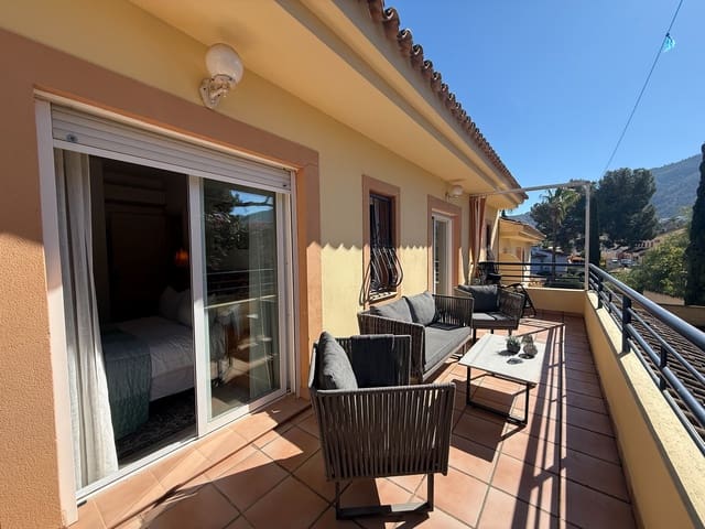 4 chambre Villa/Maison à vendre à Albir, Alfaz del Pi / L'Alfàs del Pi avec piscine - 599 000 € (Ref: 9679578)