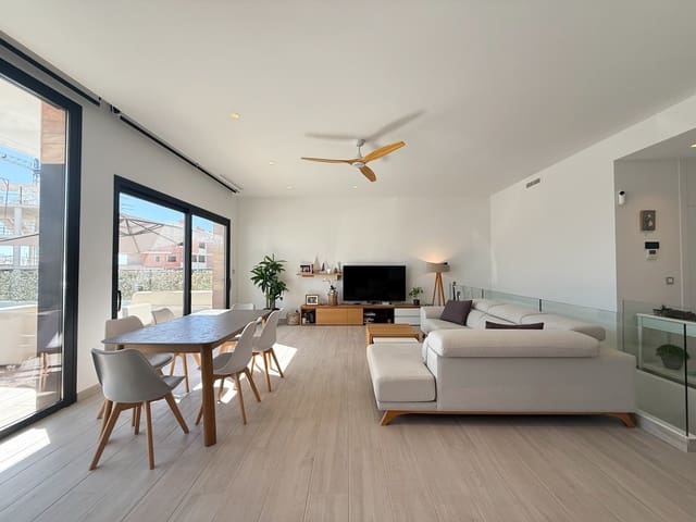 5 makuuhuone Huvila myytävänä paikassa Balcón de Finestrat - Terra Marina, Finestrat mukana uima-altaan - 765 000 € (Ref: 9698072)