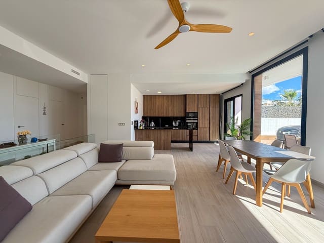 5 makuuhuone Huvila myytävänä paikassa Balcón de Finestrat - Terra Marina, Finestrat mukana uima-altaan - 765 000 € (Ref: 9698072)