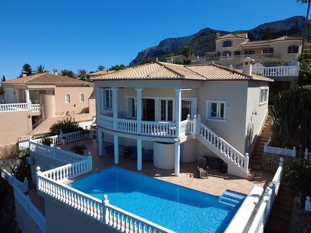 Chalet de 3 habitaciones en La Pedrera - Vessanes, Dénia en venta con piscina - 850.000 € (Ref: 9701391)