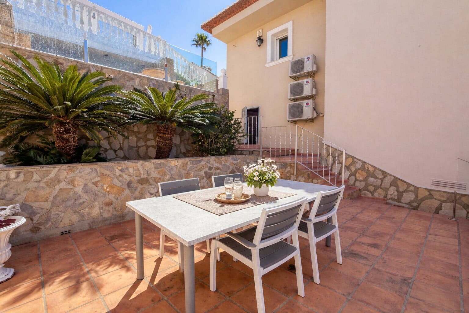 Chalet de 3 habitaciones en Dénia en venta con piscina - 850.000 € (Ref: 9701391)