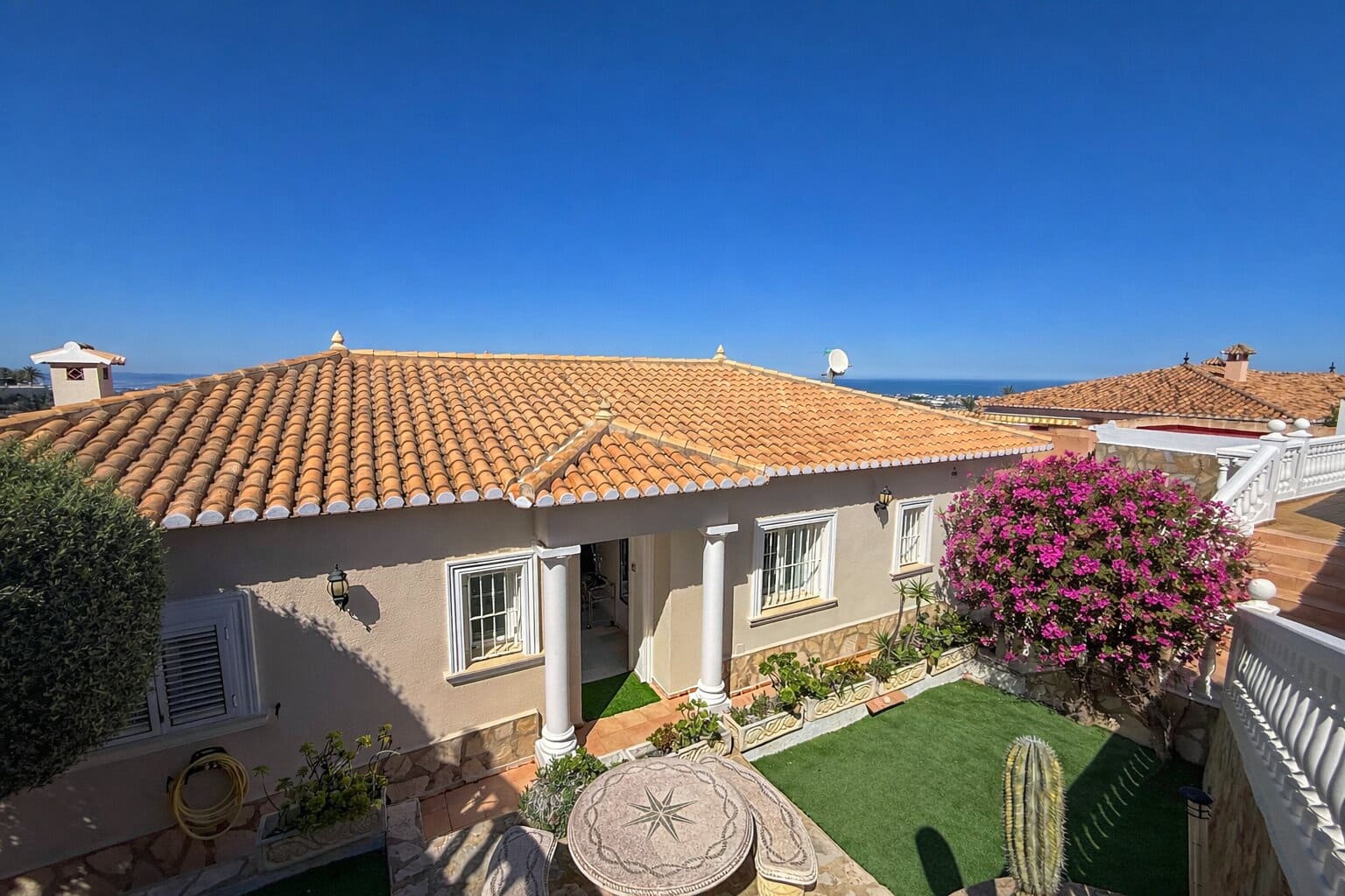 Chalet de 3 habitaciones en Dénia en venta con piscina - 850.000 € (Ref: 9701391)