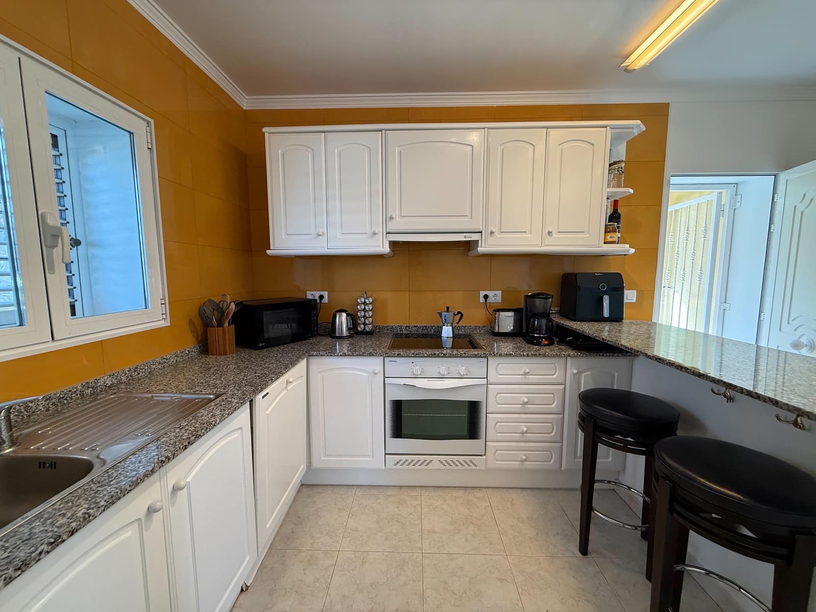 Chalet de 3 habitaciones en Dénia en venta con piscina - 850.000 € (Ref: 9701391)