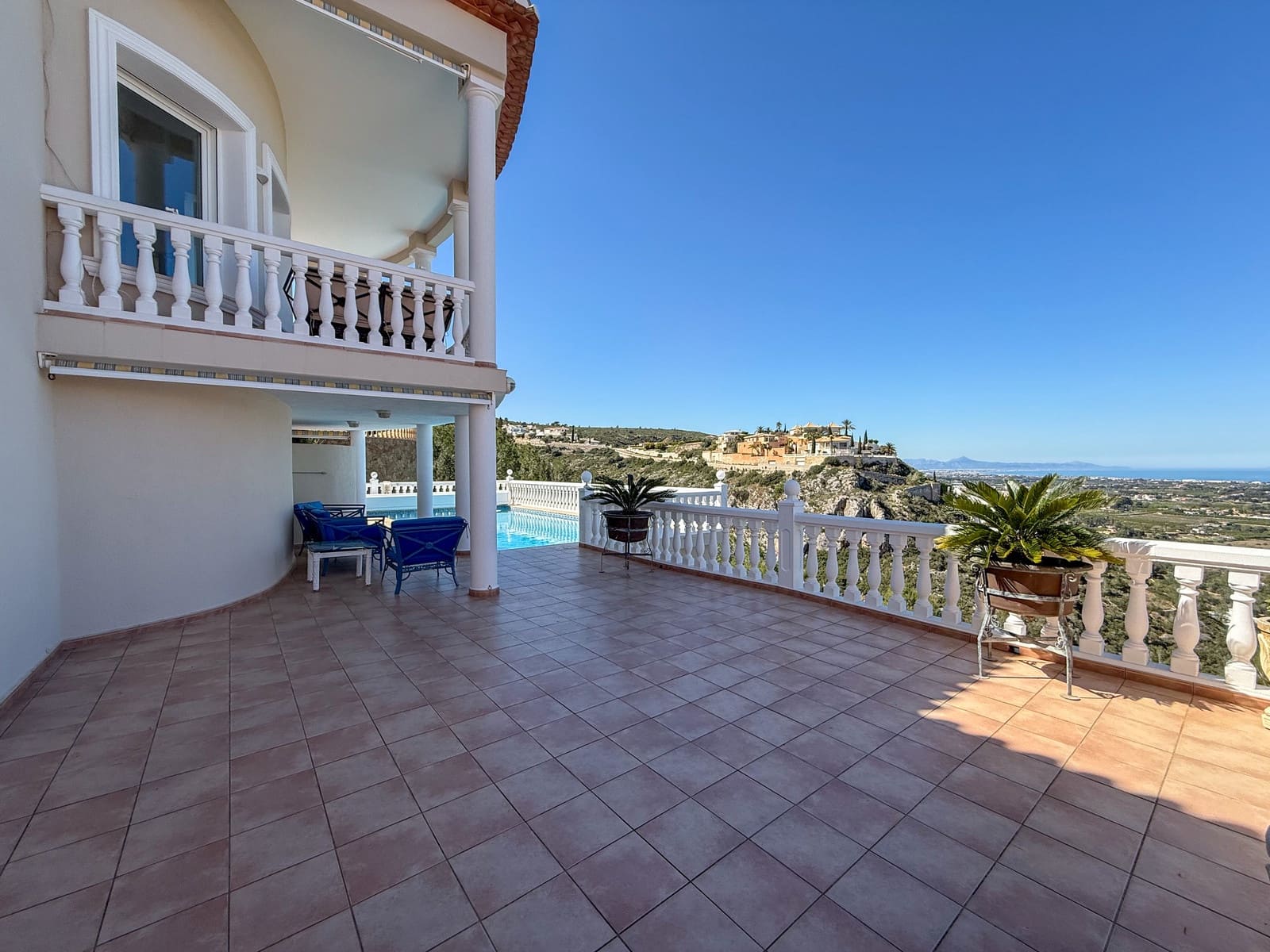 Chalet de 3 habitaciones en Dénia en venta con piscina - 850.000 € (Ref: 9701391)