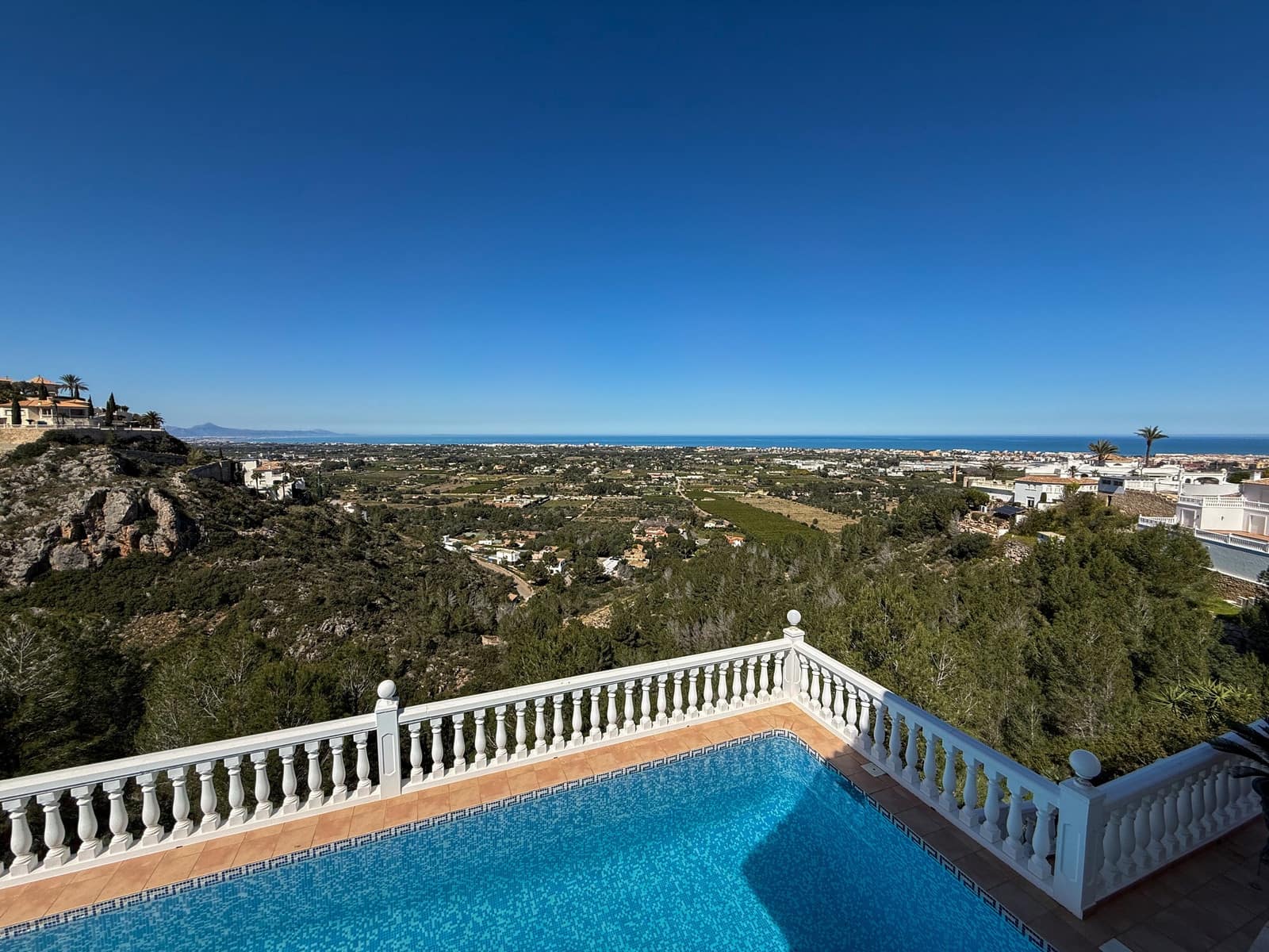 Chalet de 3 habitaciones en Dénia en venta con piscina - 850.000 € (Ref: 9701391)