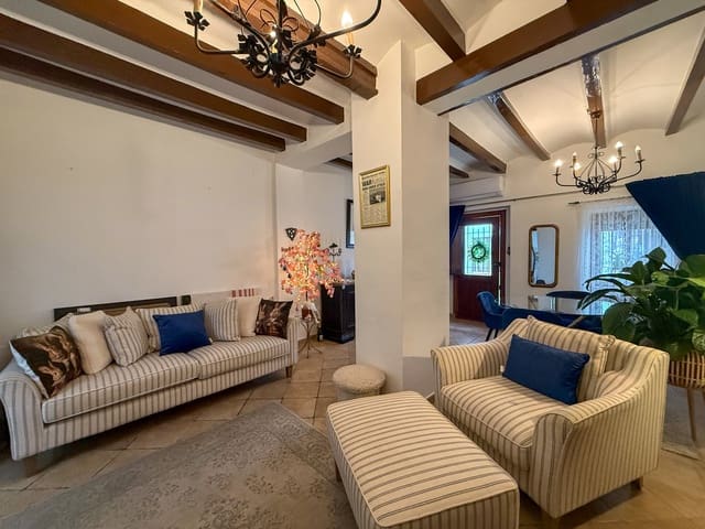 3 slaapkamer Huis te koop in Oliva Pueblo, Oliva - € 225.000 (Ref: 9701392)