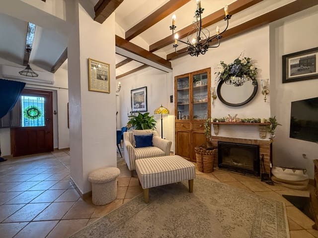 3 slaapkamer Huis te koop in Oliva Pueblo, Oliva - € 225.000 (Ref: 9701392)