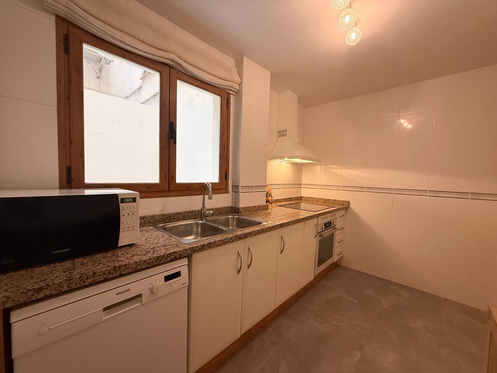 2 bedroom Apartment for sale in Benidoleig - € 165,000 (Ref: 9704865)