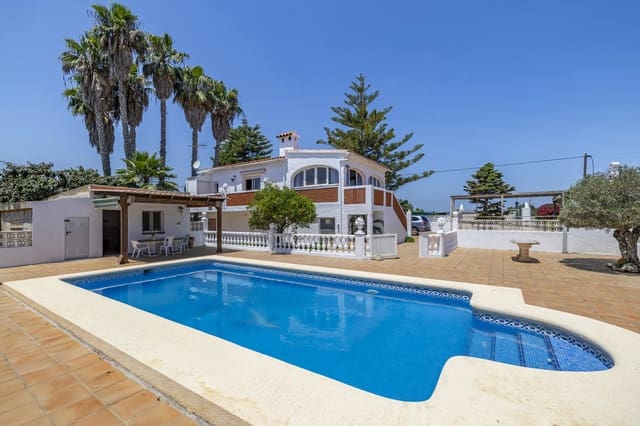 3 soveværelse Villa til salg i La Xara - La Sella, Dénia med swimmingpool - € 599.000 (Ref: 9721403)