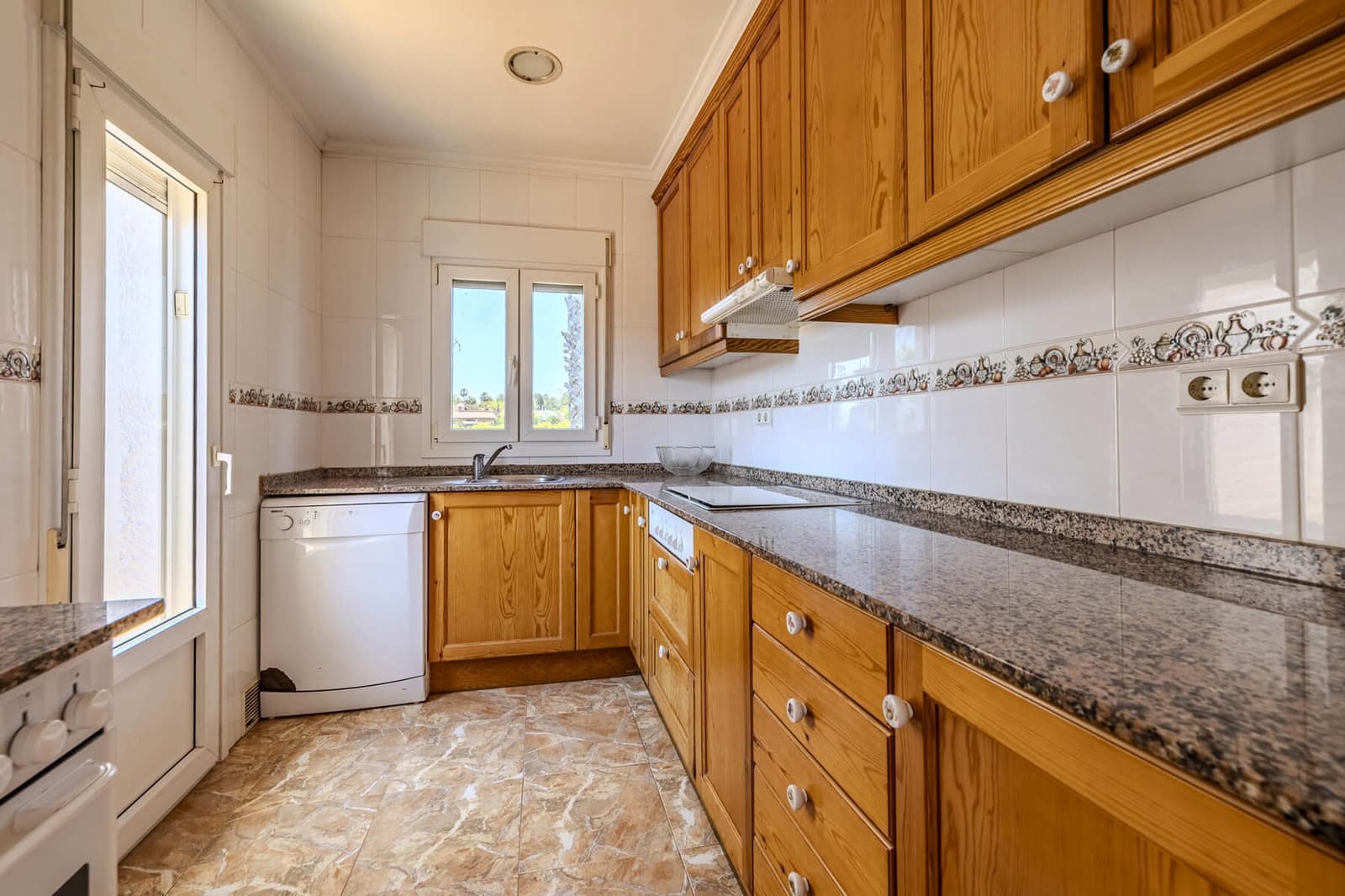 3 soveværelse Villa til salg i Denia med swimmingpool - € 599.000 (Ref: 9721403)