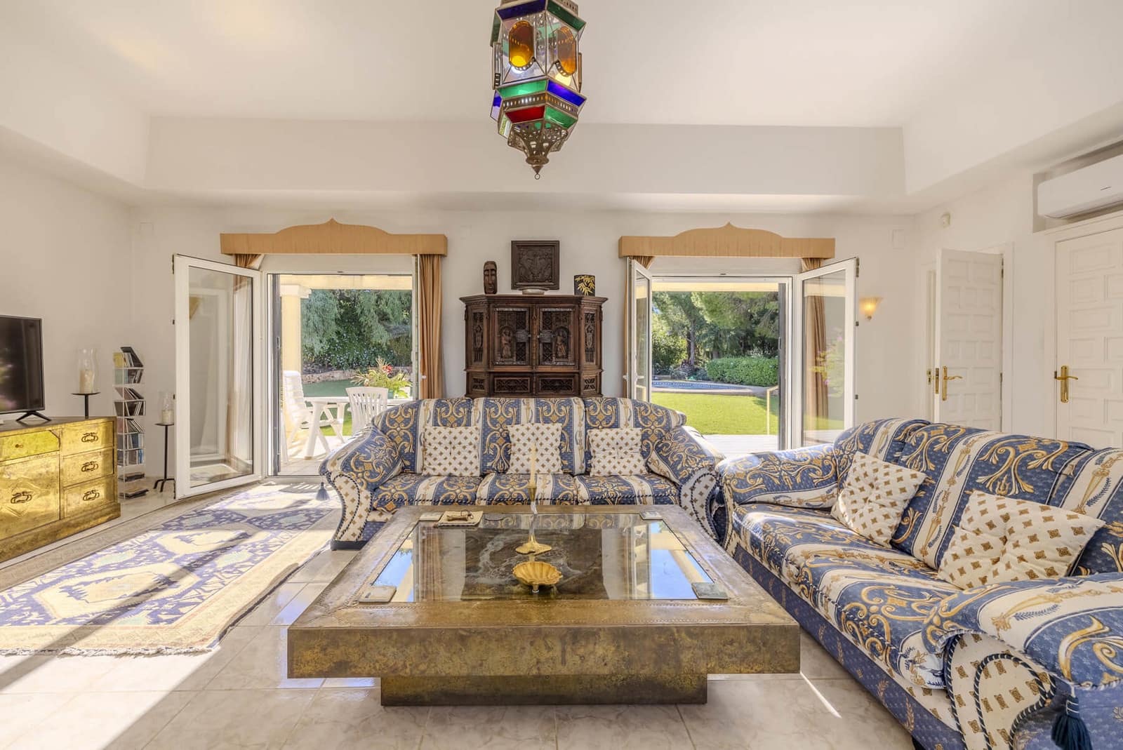 4 Zimmer Villa zu verkaufen in Denia mit Pool - 950.000 € (Ref: 9721404)