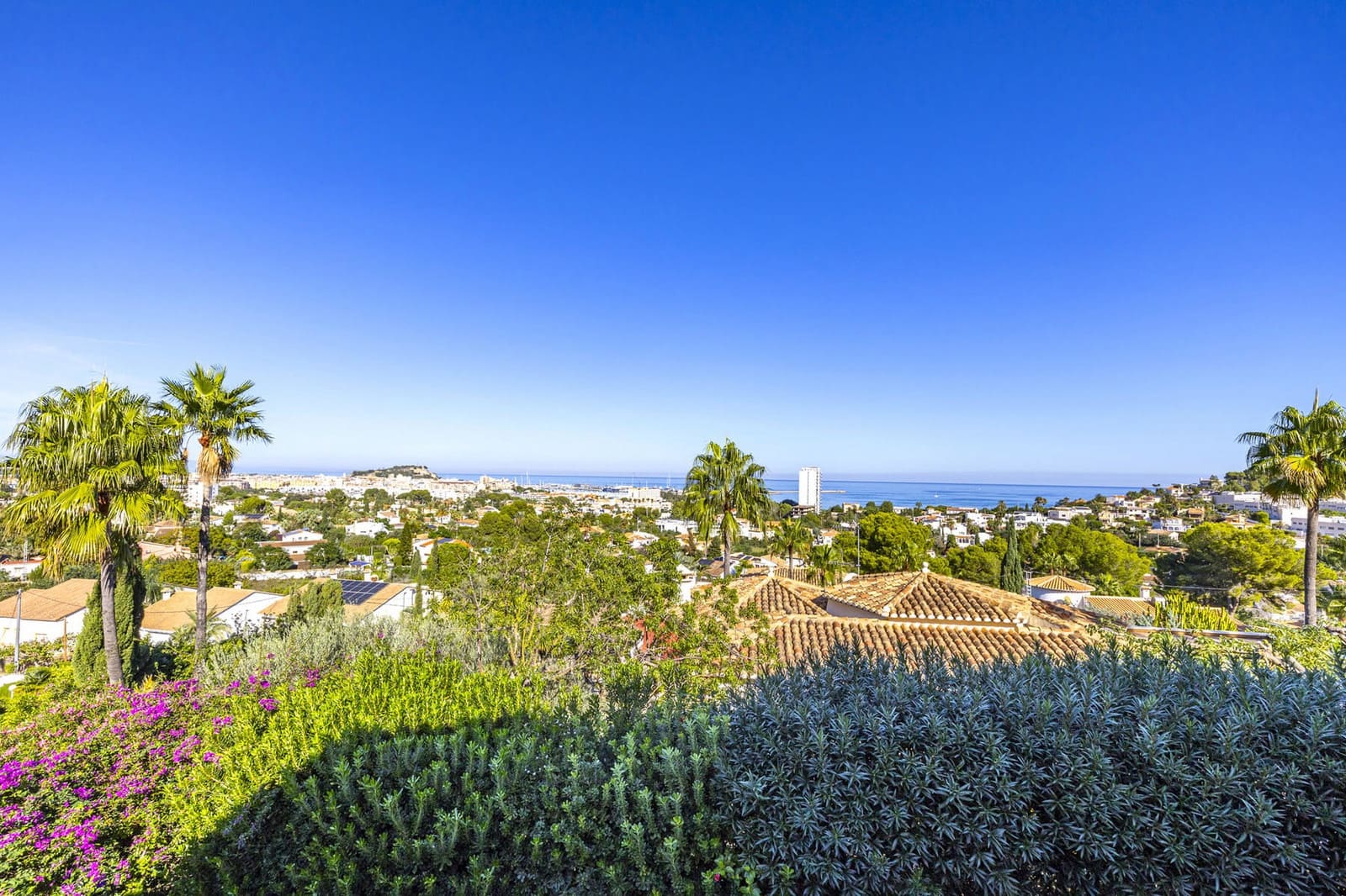 4 Zimmer Villa zu verkaufen in Denia mit Pool - 950.000 € (Ref: 9721404)