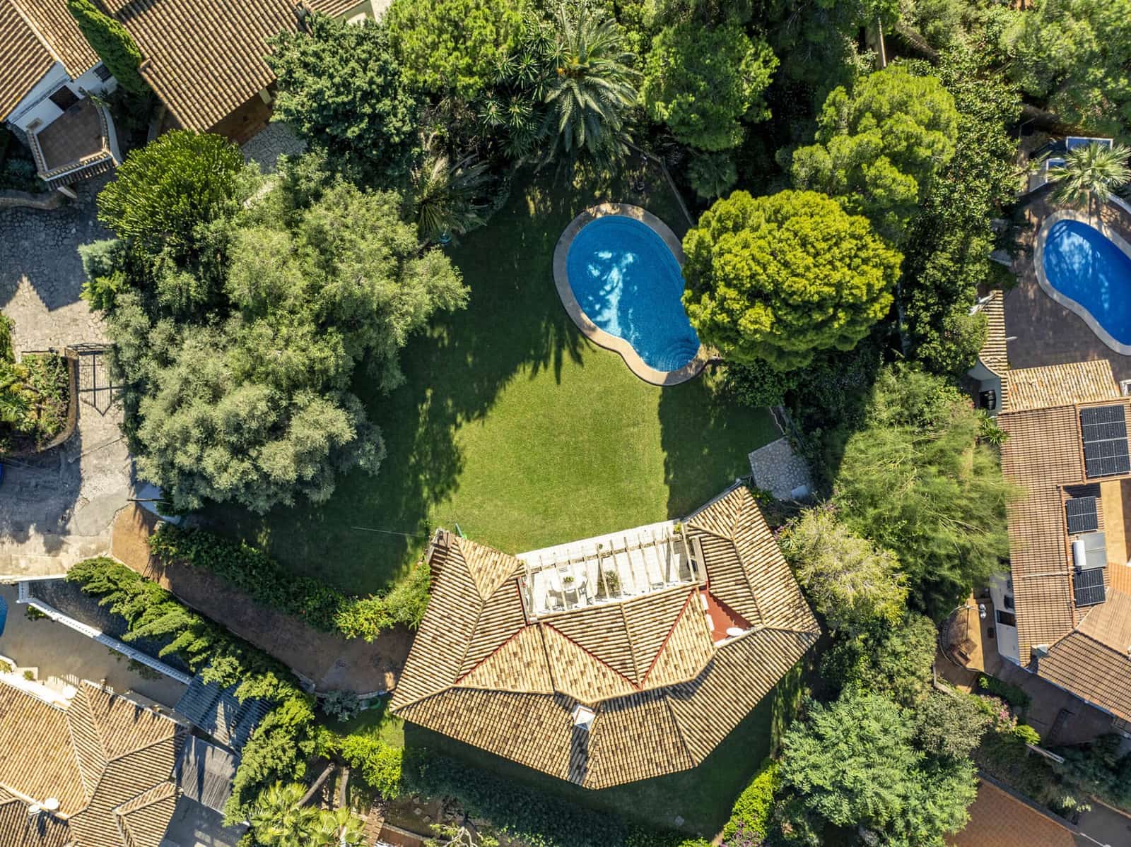 4 Zimmer Villa zu verkaufen in Denia mit Pool - 950.000 € (Ref: 9721404)