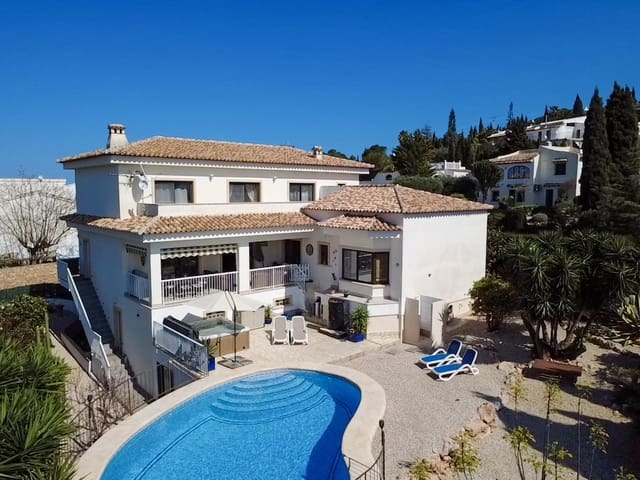 5 slaapkamer Villa te koop in Monte Pego, Pego met zwembad - € 650.000 (Ref: 9721407)