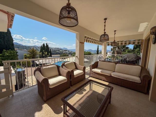 5 slaapkamer Villa te koop in Monte Pego, Pego met zwembad - € 650.000 (Ref: 9721407)