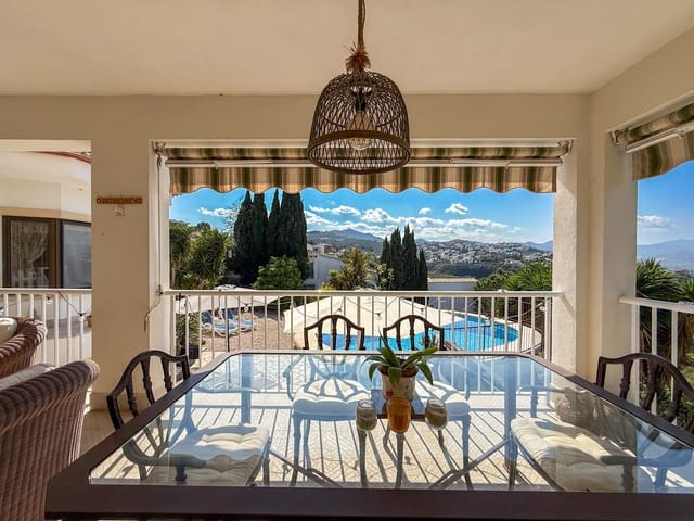 5 slaapkamer Villa te koop in Monte Pego, Pego met zwembad - € 650.000 (Ref: 9721407)