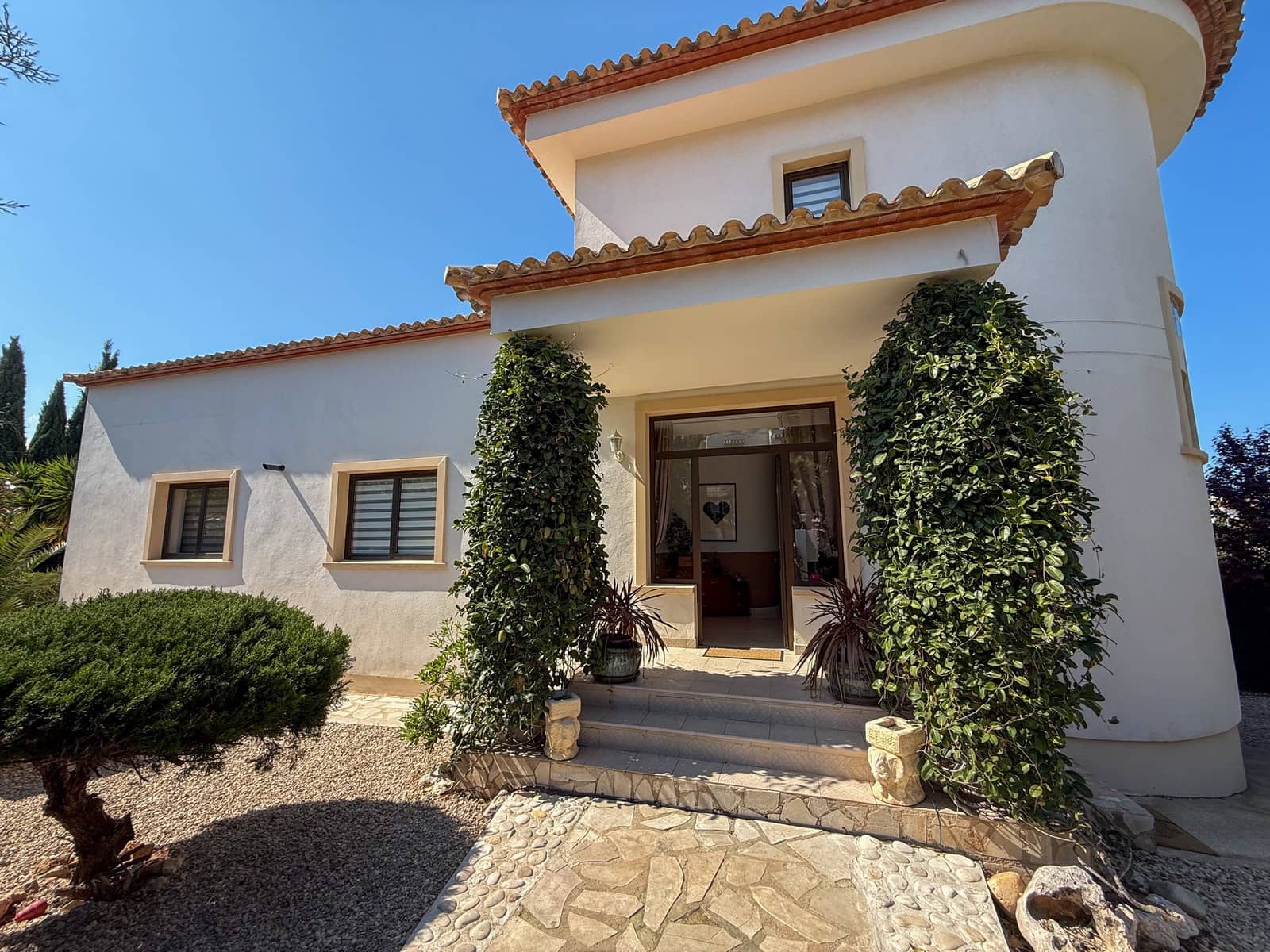 5 sypialnia Willa na sprzedaż w Monte Pego z basenem - 650 000 € (Ref: 9721407)