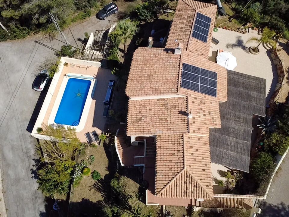 3 bedroom Villa for sale in Benidoleig with pool - € 470,000 (Ref: 9731740)