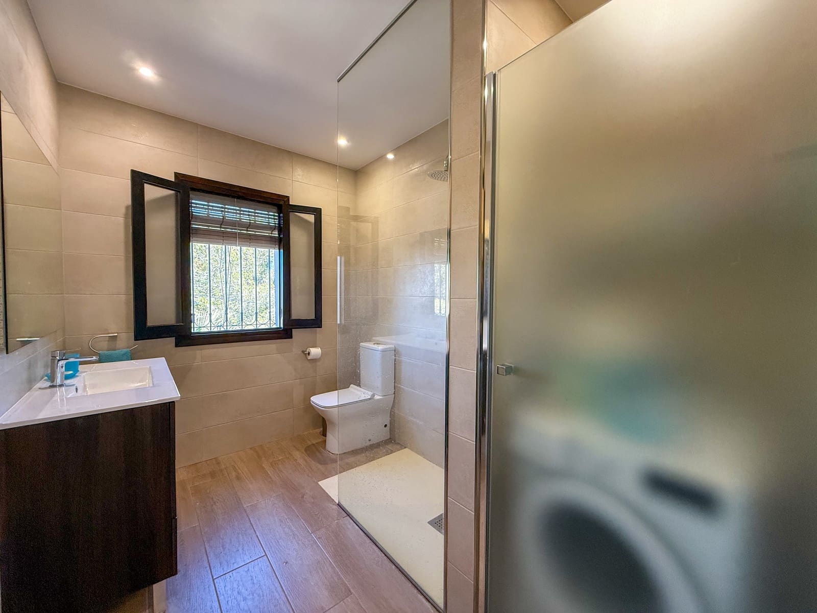 3 bedroom Villa for sale in Benidoleig with pool - € 470,000 (Ref: 9731740)