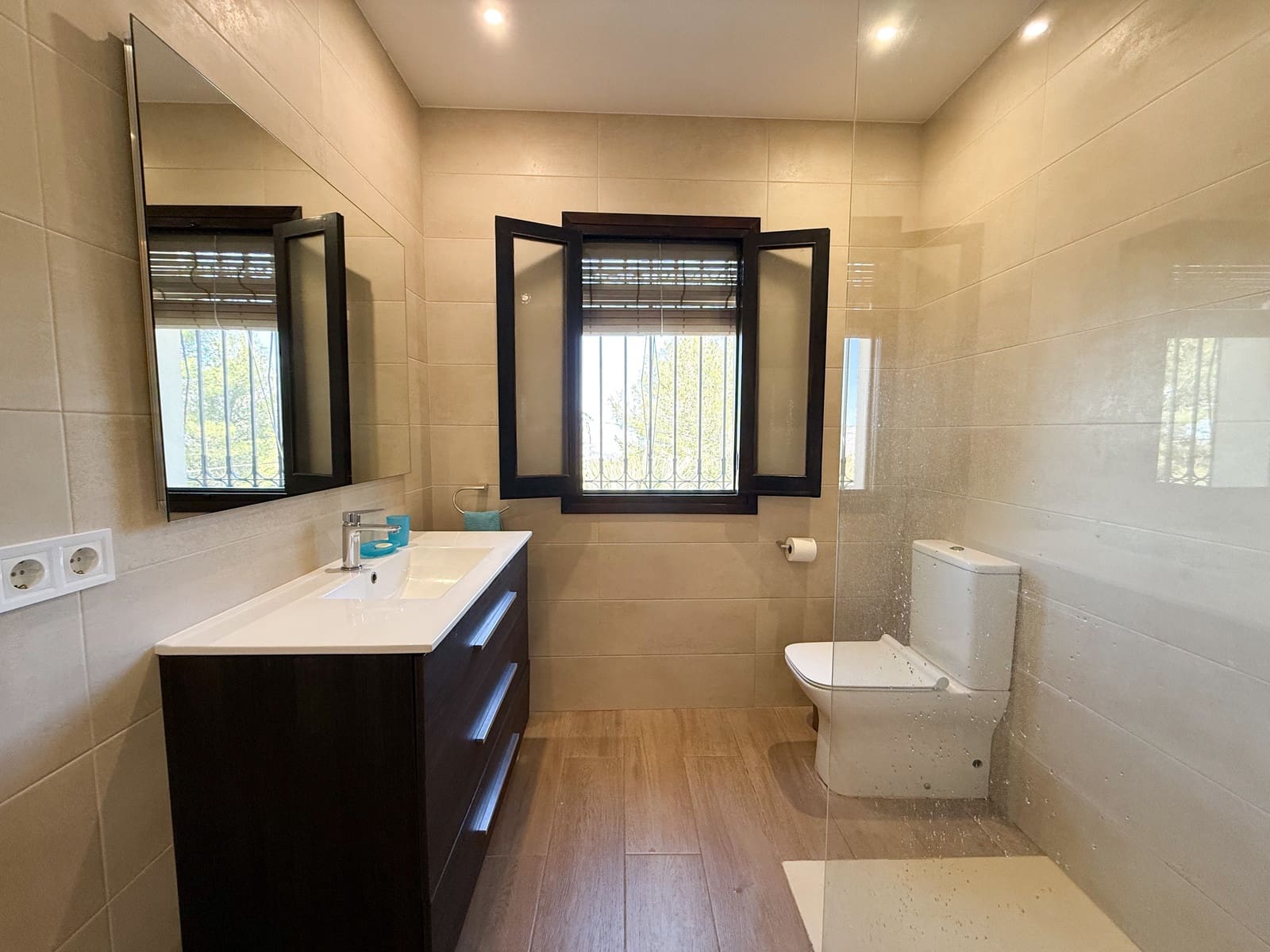 3 bedroom Villa for sale in Benidoleig with pool - € 470,000 (Ref: 9731740)