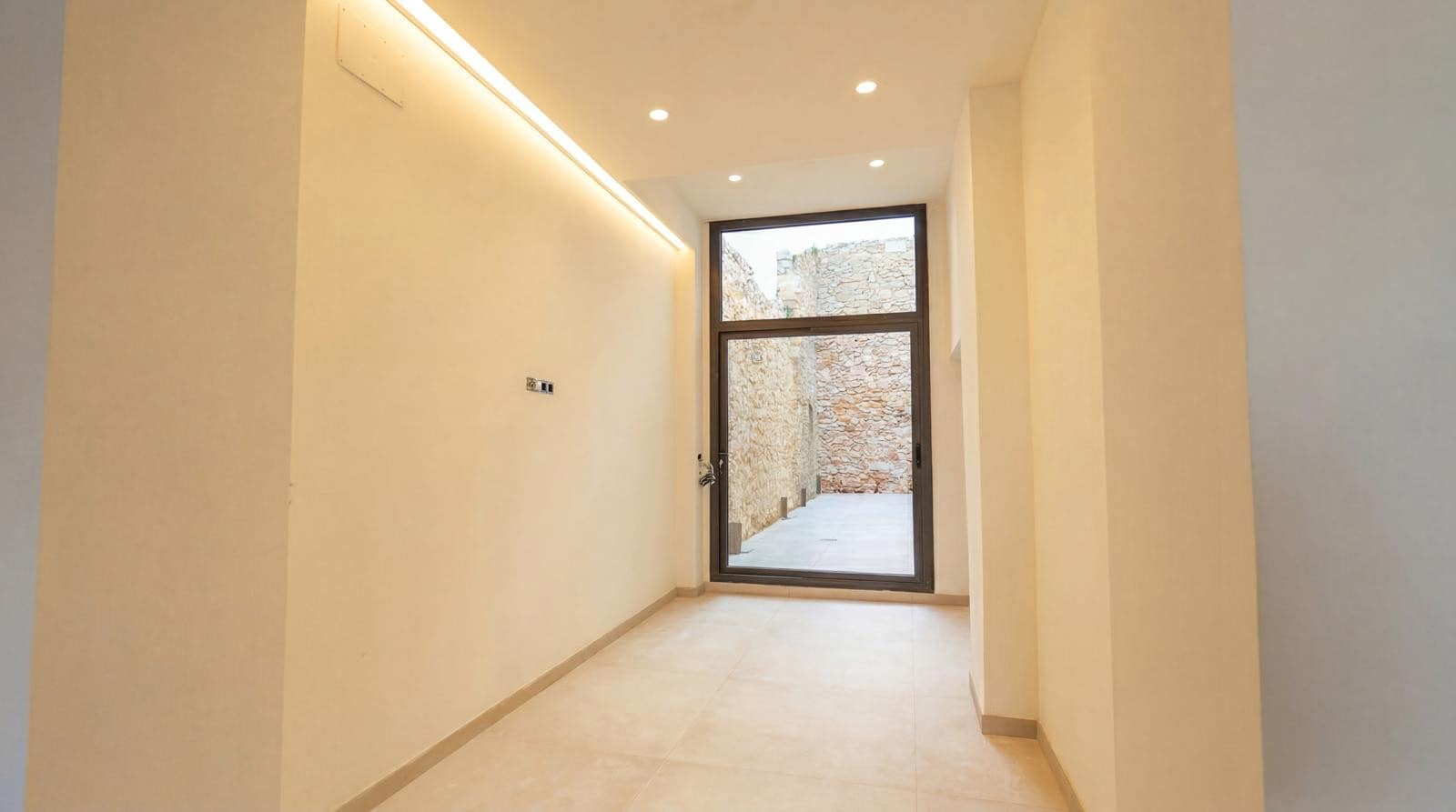 Casa de 4 habitaciones en Pego en venta con piscina - 315.000 € (Ref: 9735261)