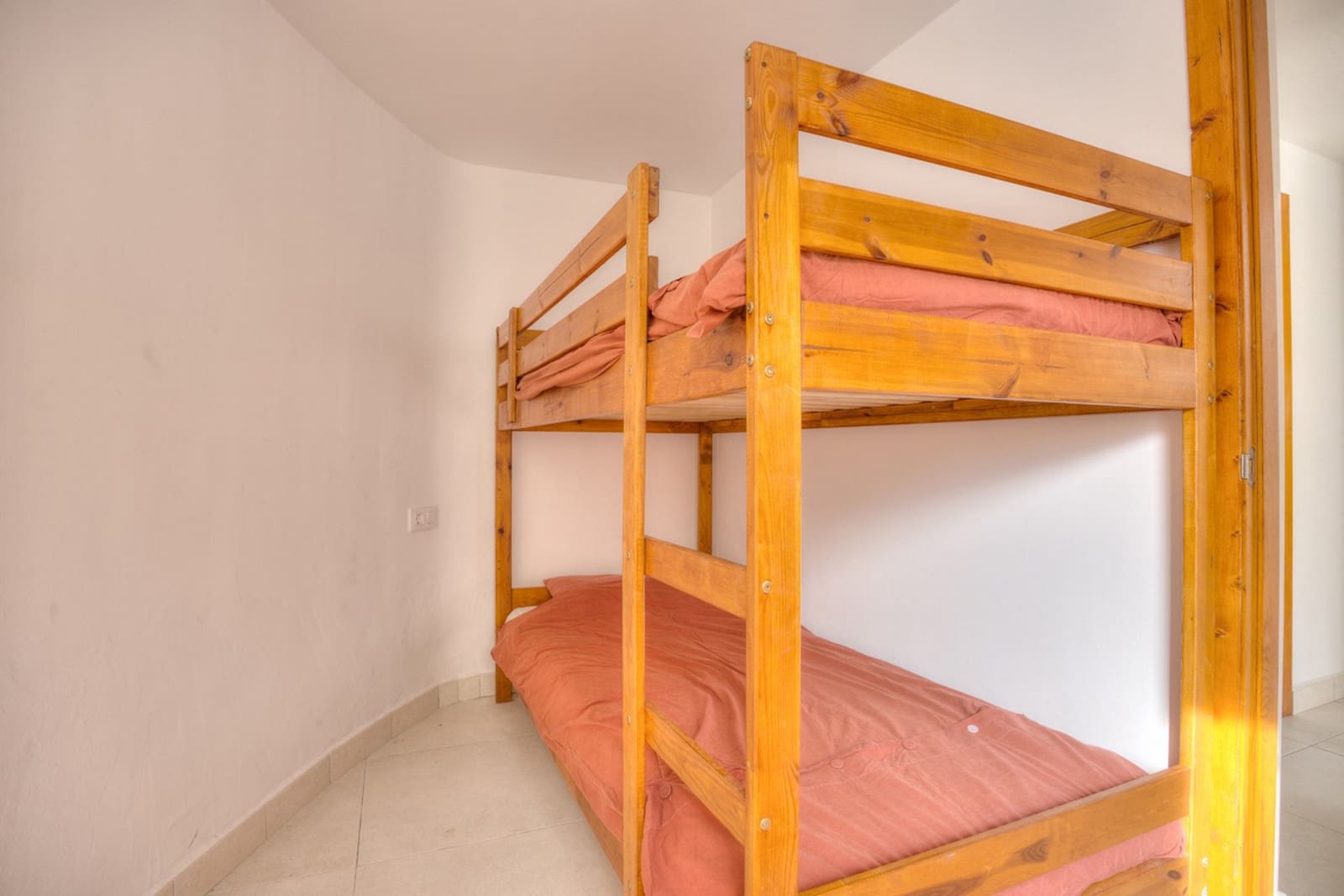 4 soveværelse Villa til salg i Moraira med swimmingpool - € 550.000 (Ref: 9735262)