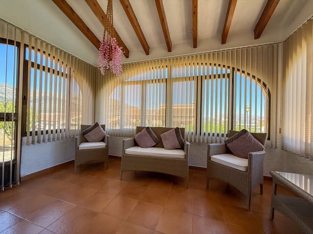 2 bedroom Villa for sale in Orba with pool - € 375,000 (Ref: 9780239)