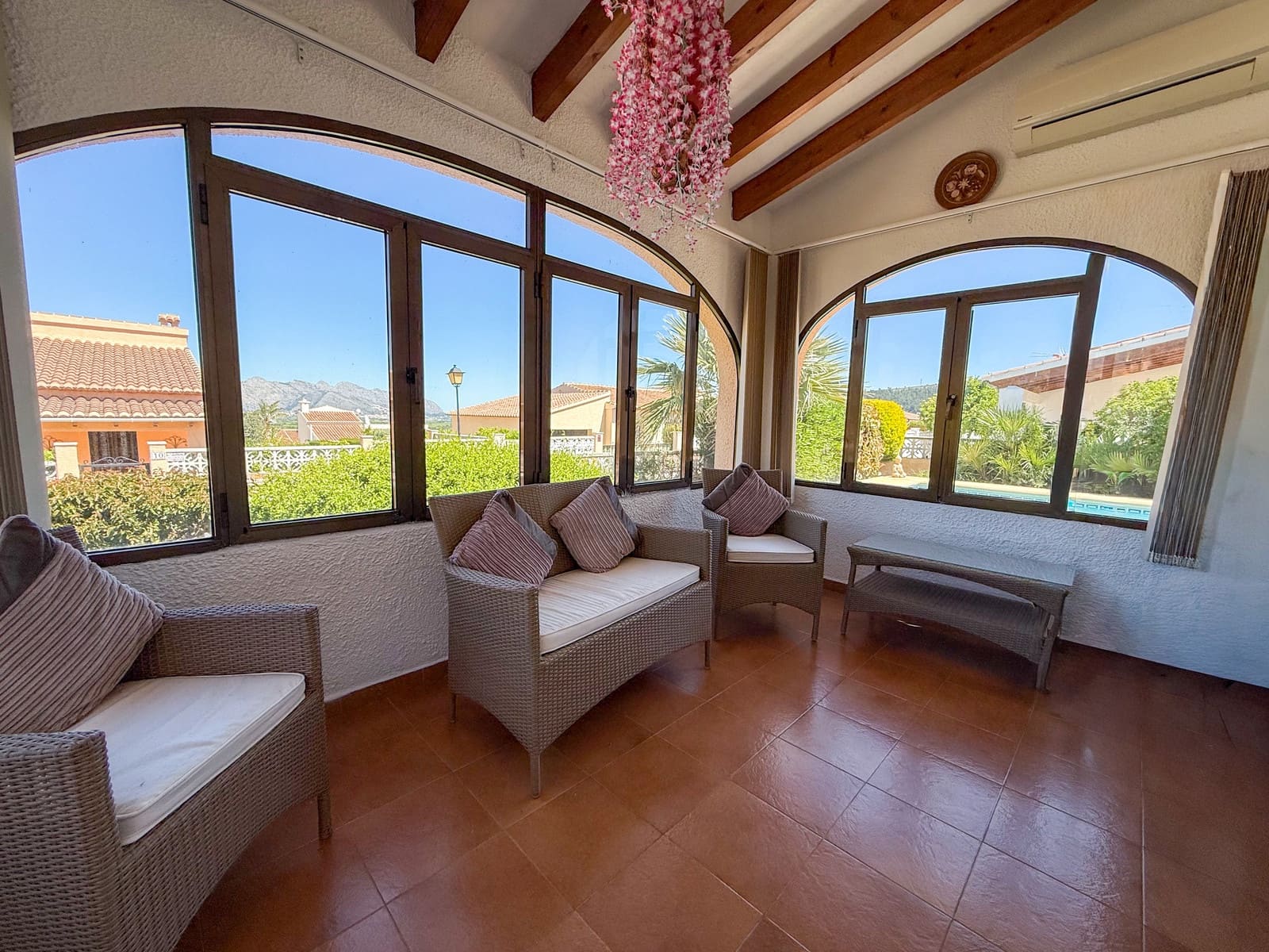 2 bedroom Villa for sale in Orba with pool - € 375,000 (Ref: 9780239)