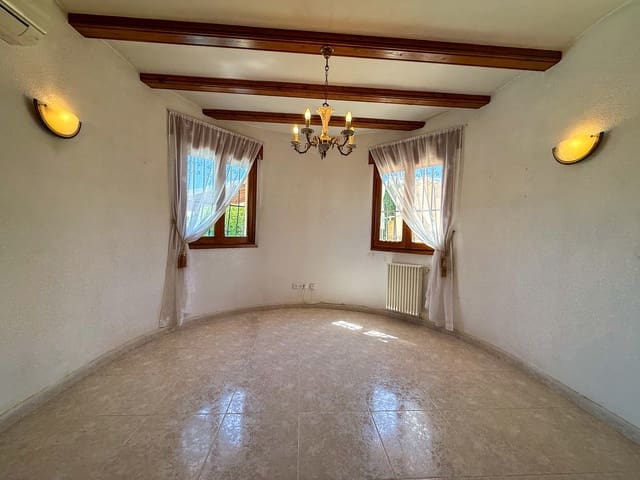 2 bedroom Villa for sale in Orba with pool - € 375,000 (Ref: 9780239)