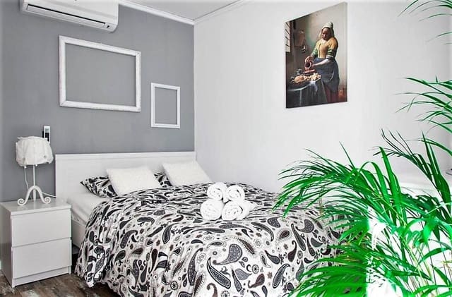 Chalet de 7 habitaciones en Marchuquera, Gandia en venta con piscina - 655.000 € (Ref: 9788194)