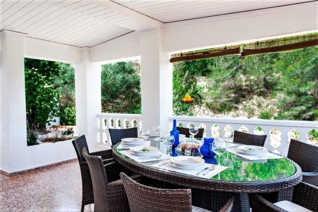 Chalet de 7 habitaciones en Marchuquera, Gandia en venta con piscina - 655.000 € (Ref: 9788194)