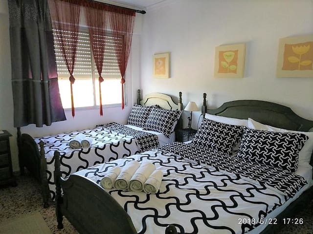 Chalet de 7 habitaciones en Marchuquera, Gandia en venta con piscina - 655.000 € (Ref: 9788194)