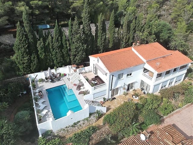 Chalet de 7 habitaciones en Marchuquera, Gandia en venta con piscina - 655.000 € (Ref: 9788194)