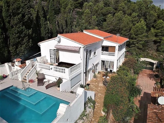 Chalet de 7 habitaciones en Marchuquera, Gandia en venta con piscina - 655.000 € (Ref: 9788194)