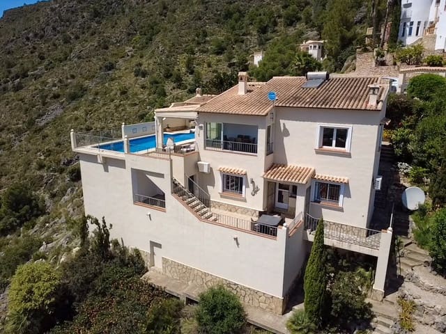 5 camera da letto Villa in vendita in Pego con piscina - 525.000 € (Rif: 9794274)